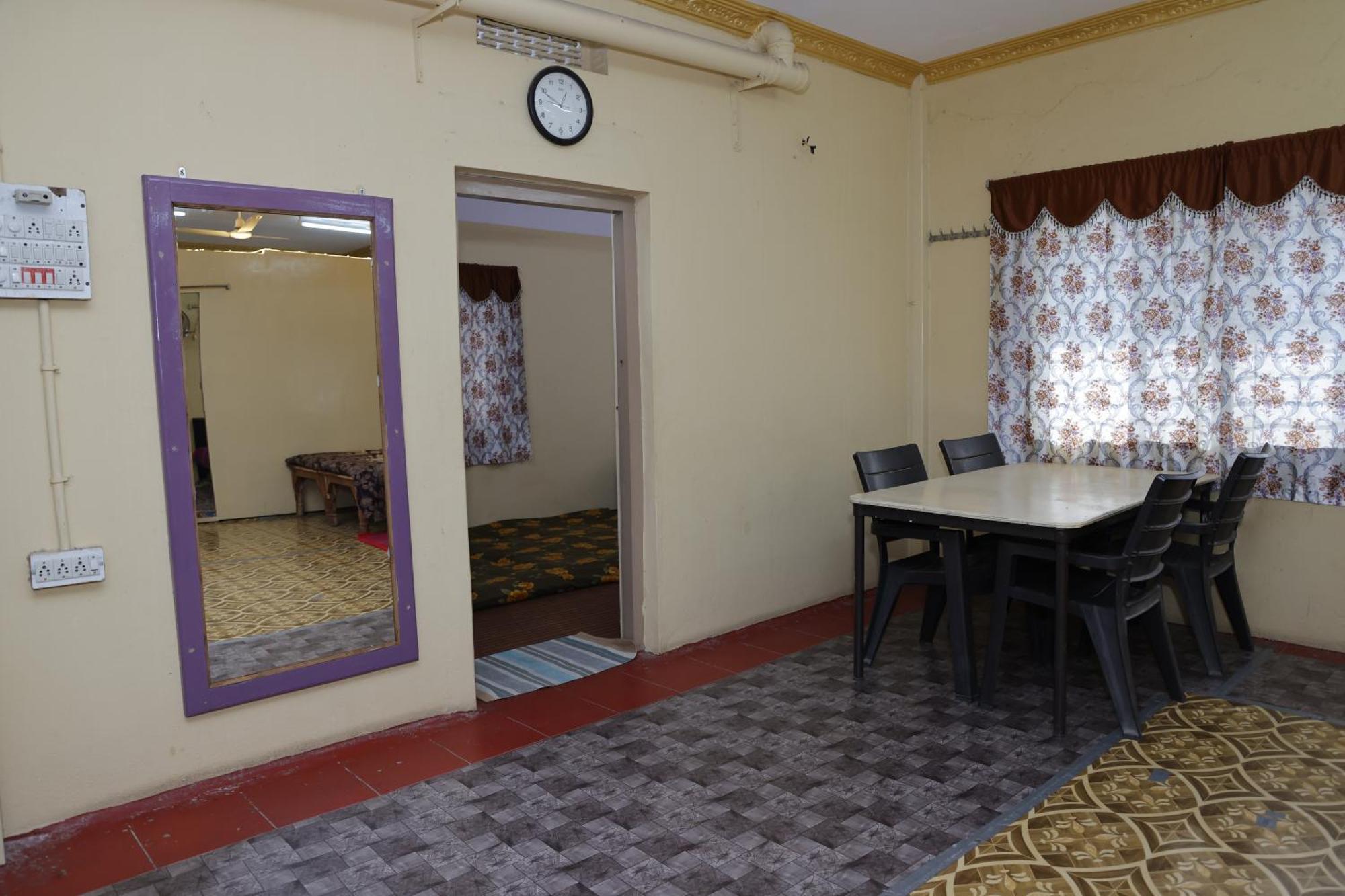 Апартаменты 3 Bhk Non-Ac For 4 To 10 Guests For Families Хайдарабад Экстерьер фото
