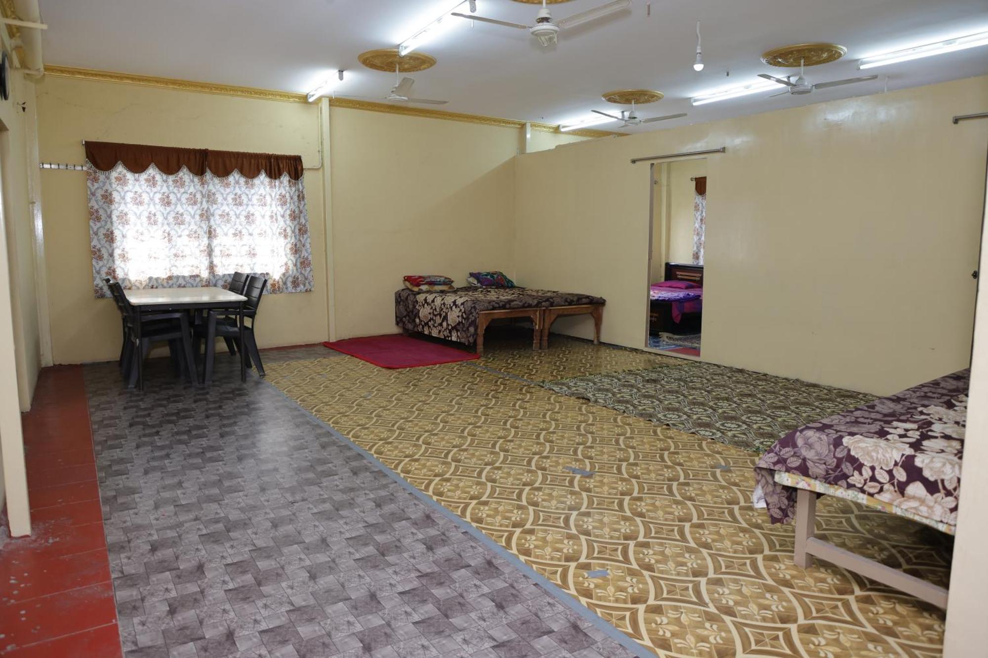 Апартаменты 3 Bhk Non-Ac For 4 To 10 Guests For Families Хайдарабад Экстерьер фото