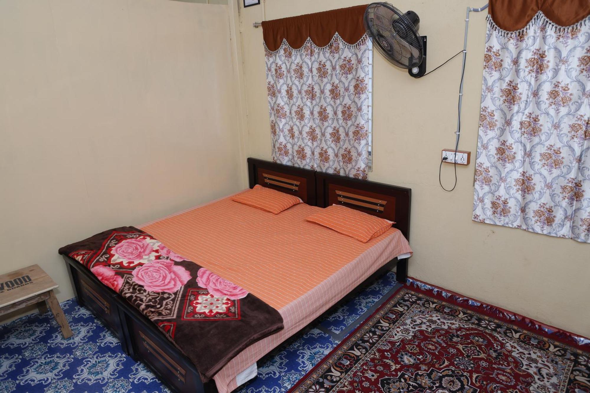 Апартаменты 3 Bhk Non-Ac For 4 To 10 Guests For Families Хайдарабад Экстерьер фото